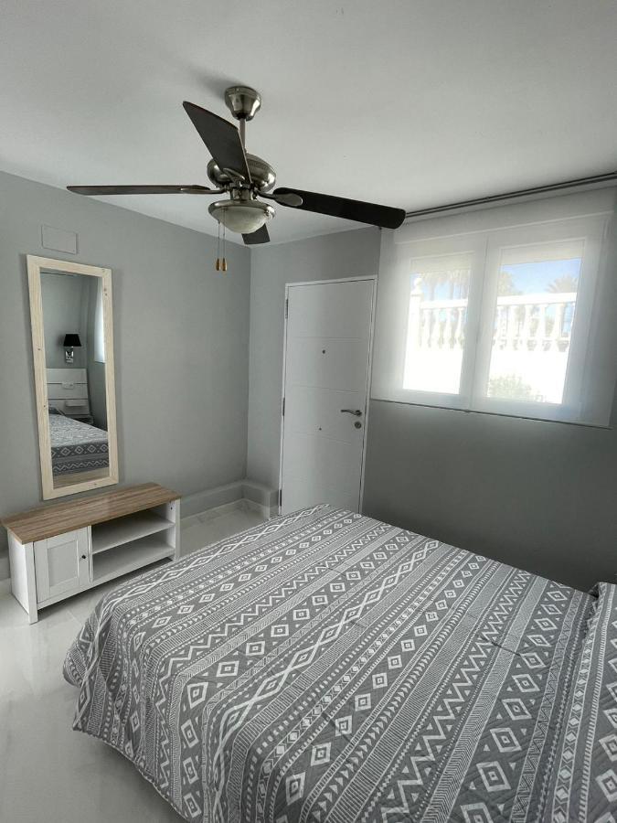 Seafront Recently Renovated Apartments Беналмадена Екстериор снимка